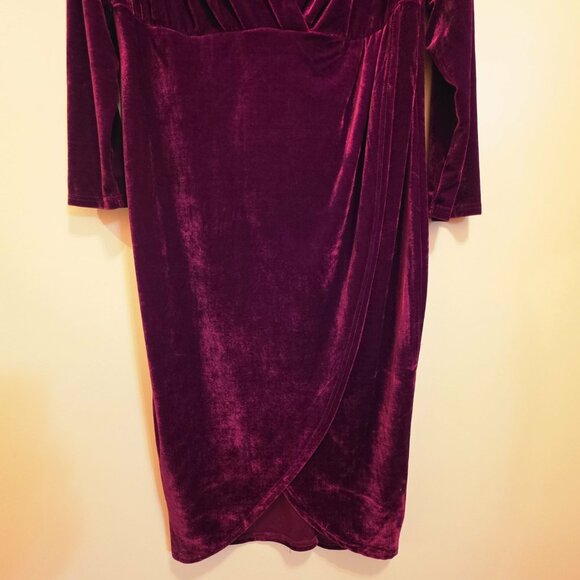 Esprlia Velvet Faux Wrap Long Sleeve Dress 14W - Picture 5 of 7